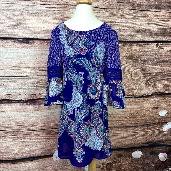 SOLD 🛍️ Iz Byer Girl's Multicolored Boho Eyelet Embroidered Bell Sleeve Dress - Picture 1 of 7